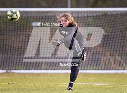 Thumbnail 2 in St. Ignatius vs. Sacred Heart Cathedral Prep photogallery.
