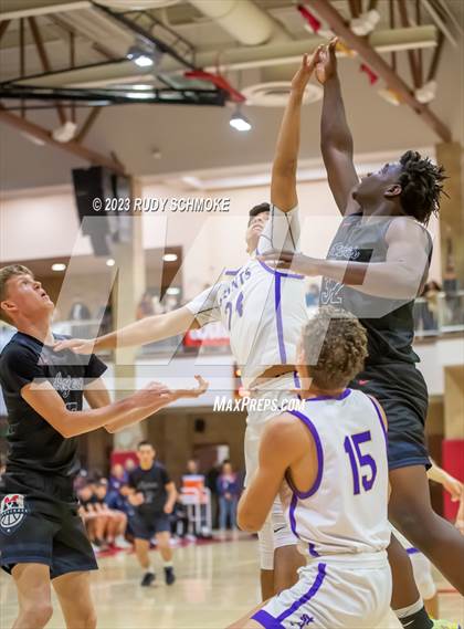 Thumbnail 3 in St. Augustine vs. Montgomery (CIF SDS Open Championship) photogallery.