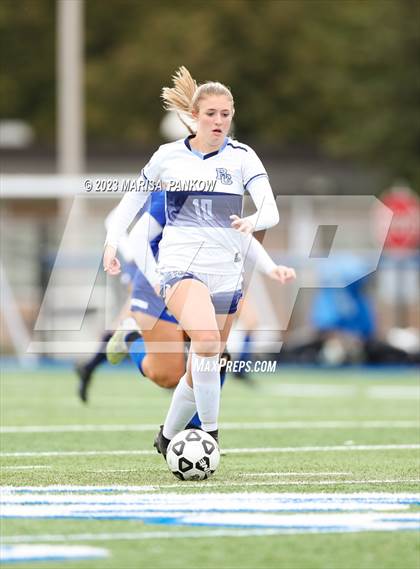 Thumbnail 3 in Bishop Grimes vs Oswego photogallery.