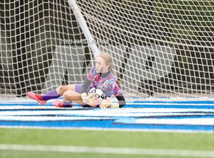 Thumbnail 3 in Bishop Grimes vs Oswego photogallery.