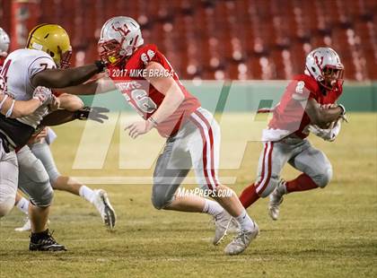 Thumbnail 3 in Catholic Memorial vs. Boston College High photogallery.