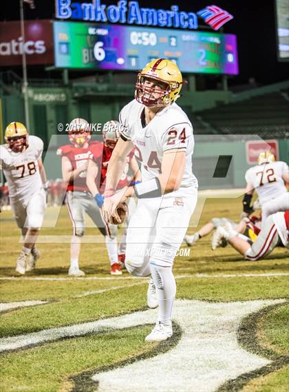 Thumbnail 3 in Catholic Memorial vs. Boston College High photogallery.