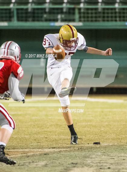 Thumbnail 3 in Catholic Memorial vs. Boston College High photogallery.