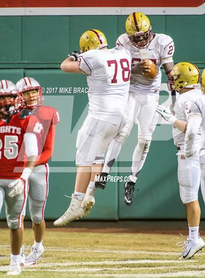 Thumbnail 3 in Catholic Memorial vs. Boston College High photogallery.
