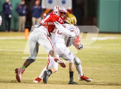 Thumbnail 3 in Catholic Memorial vs. Boston College High photogallery.