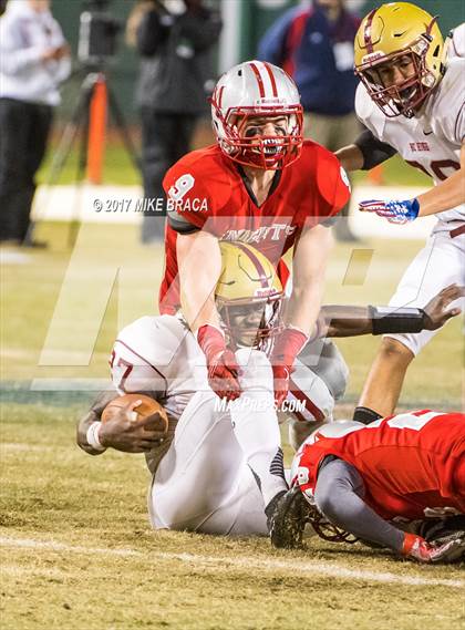 Thumbnail 2 in Catholic Memorial vs. Boston College High photogallery.