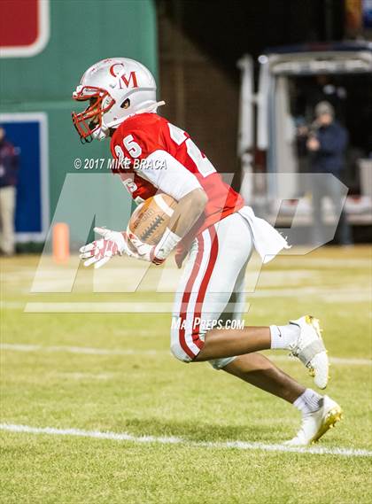 Thumbnail 3 in Catholic Memorial vs. Boston College High photogallery.