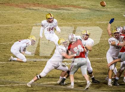 Thumbnail 2 in Catholic Memorial vs. Boston College High photogallery.