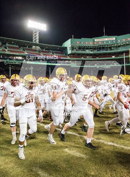 Thumbnail 2 in Catholic Memorial vs. Boston College High photogallery.