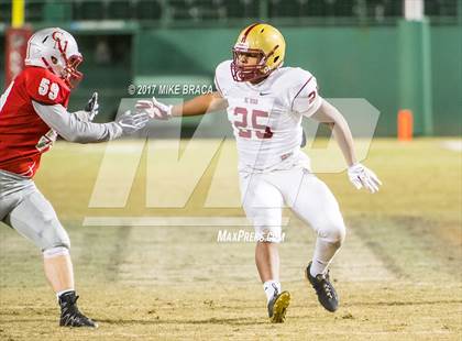 Thumbnail 3 in Catholic Memorial vs. Boston College High photogallery.