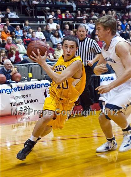 Thumbnail 1 in Central Valley Christian vs Sierra (CIF CS D4 Final) photogallery.