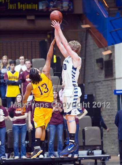 Thumbnail 1 in Central Valley Christian vs Sierra (CIF CS D4 Final) photogallery.