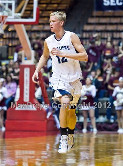 Thumbnail 3 in Central Valley Christian vs Sierra (CIF CS D4 Final) photogallery.