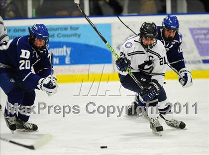Thumbnail 3 in Darien @ Staples/Weston/Shelton photogallery.