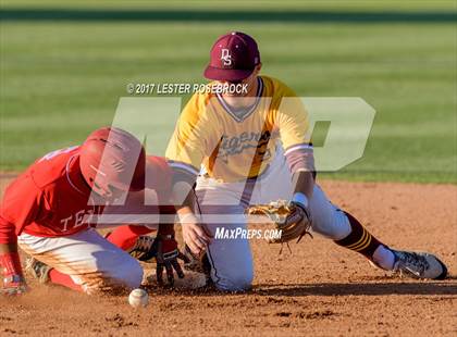 Thumbnail 3 in Ray vs Dripping Springs (UIL 5A Regional Semifinal) photogallery.