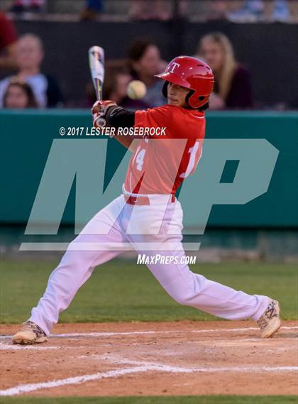 Thumbnail 2 in Ray vs Dripping Springs (UIL 5A Regional Semifinal) photogallery.