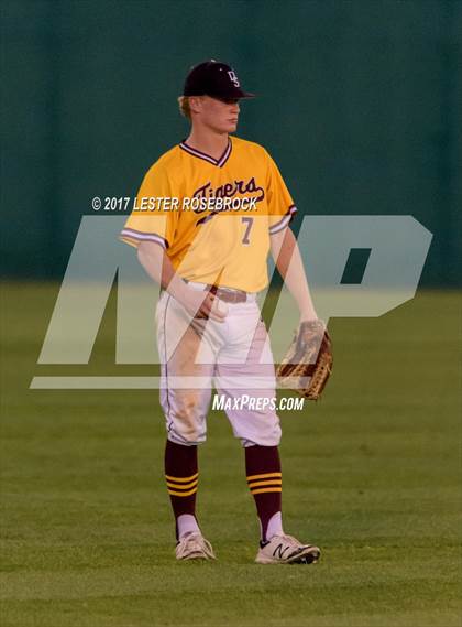 Thumbnail 3 in Ray vs Dripping Springs (UIL 5A Regional Semifinal) photogallery.