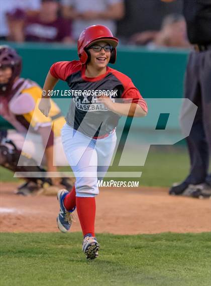 Thumbnail 1 in Ray vs Dripping Springs (UIL 5A Regional Semifinal) photogallery.