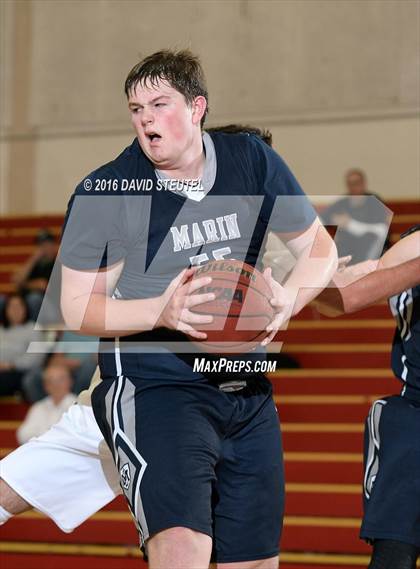 Thumbnail 3 in Marin Catholic vs. Eliot Christian (Fr. Barry Christmas Classic) photogallery.