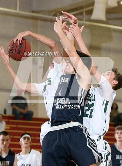Thumbnail 1 in Marin Catholic vs. Eliot Christian (Fr. Barry Christmas Classic) photogallery.