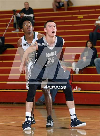 Thumbnail 3 in Marin Catholic vs. Eliot Christian (Fr. Barry Christmas Classic) photogallery.