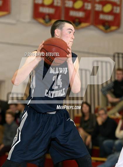 Thumbnail 3 in Marin Catholic vs. Eliot Christian (Fr. Barry Christmas Classic) photogallery.