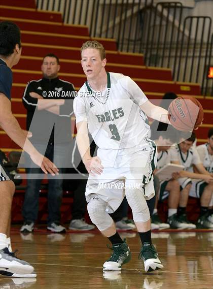 Thumbnail 3 in Marin Catholic vs. Eliot Christian (Fr. Barry Christmas Classic) photogallery.