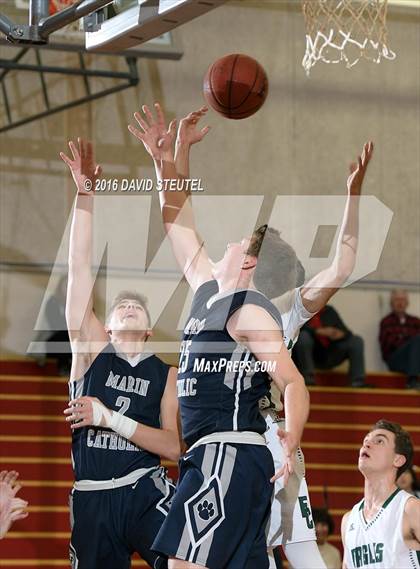 Thumbnail 1 in Marin Catholic vs. Eliot Christian (Fr. Barry Christmas Classic) photogallery.