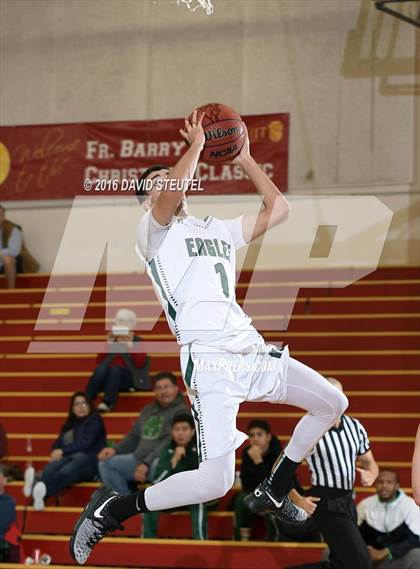 Thumbnail 3 in Marin Catholic vs. Eliot Christian (Fr. Barry Christmas Classic) photogallery.