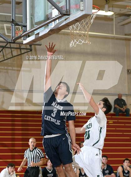 Thumbnail 1 in Marin Catholic vs. Eliot Christian (Fr. Barry Christmas Classic) photogallery.