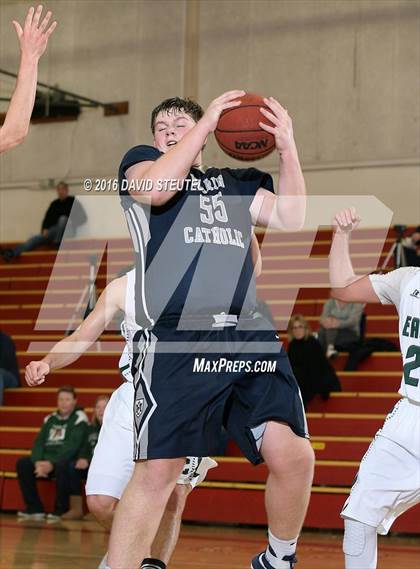 Thumbnail 3 in Marin Catholic vs. Eliot Christian (Fr. Barry Christmas Classic) photogallery.