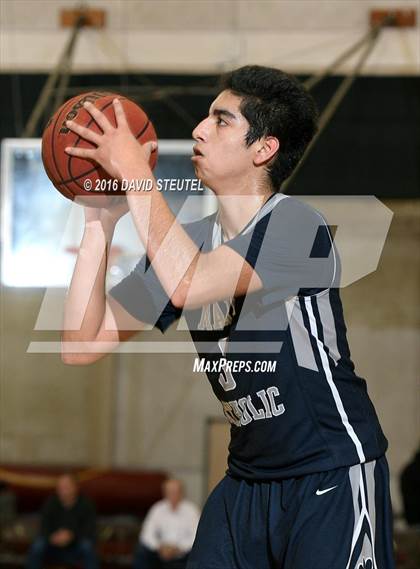 Thumbnail 3 in Marin Catholic vs. Eliot Christian (Fr. Barry Christmas Classic) photogallery.