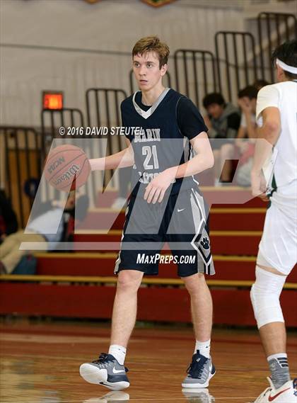 Thumbnail 2 in Marin Catholic vs. Eliot Christian (Fr. Barry Christmas Classic) photogallery.