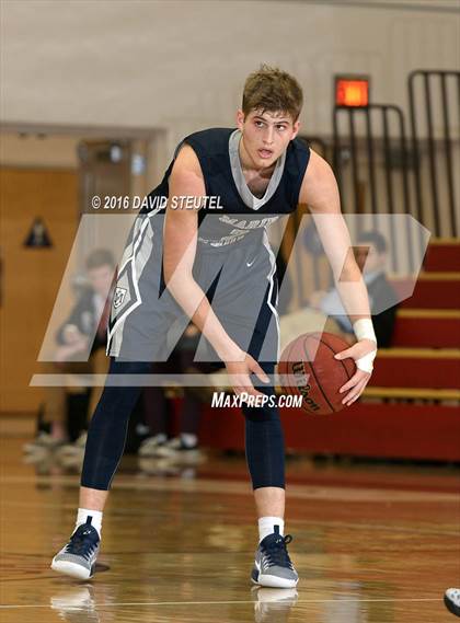 Thumbnail 3 in Marin Catholic vs. Eliot Christian (Fr. Barry Christmas Classic) photogallery.