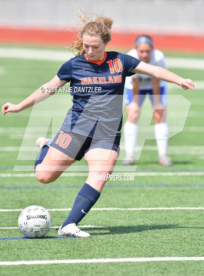 Thumbnail 3 in Wakeland [Justin] vs Joshua (UIL 5A Region 2 Semifinal) photogallery.