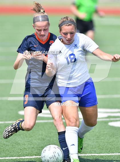 Thumbnail 3 in Wakeland [Justin] vs Joshua (UIL 5A Region 2 Semifinal) photogallery.