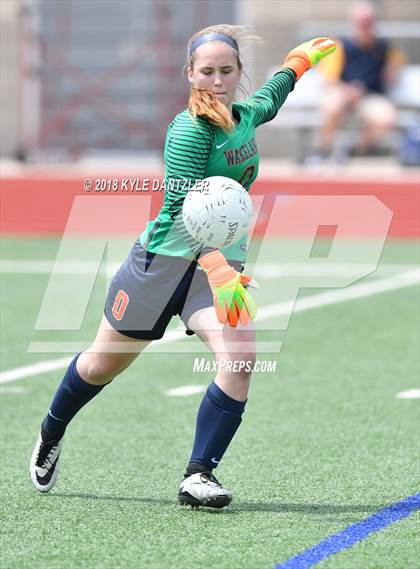 Thumbnail 3 in Wakeland [Justin] vs Joshua (UIL 5A Region 2 Semifinal) photogallery.