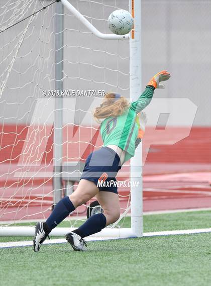 Thumbnail 2 in Wakeland [Justin] vs Joshua (UIL 5A Region 2 Semifinal) photogallery.