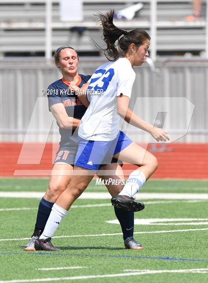 Thumbnail 2 in Wakeland [Justin] vs Joshua (UIL 5A Region 2 Semifinal) photogallery.