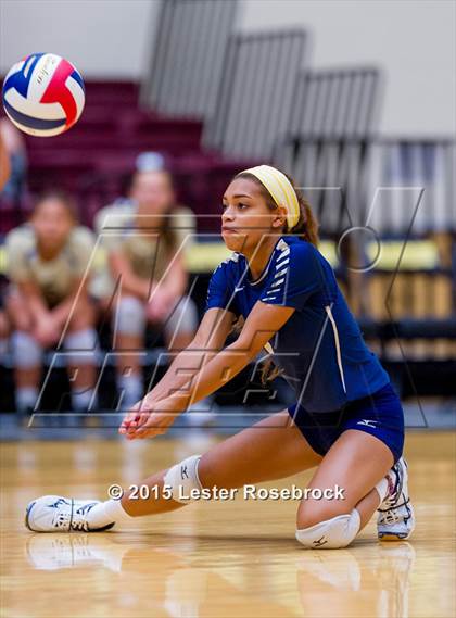 Thumbnail 1 in O'Connor vs. Reagan photogallery.