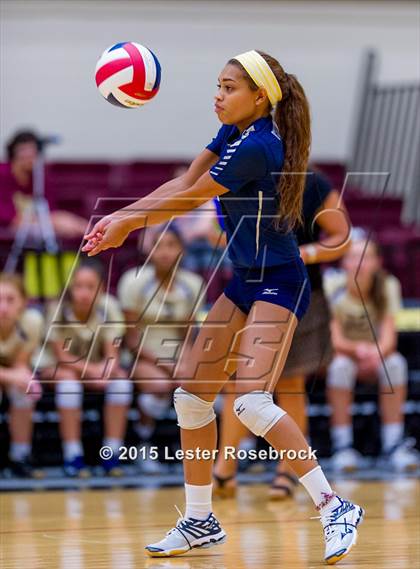 Thumbnail 1 in O'Connor vs. Reagan photogallery.