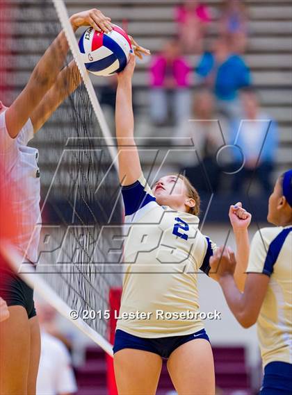 Thumbnail 3 in O'Connor vs. Reagan photogallery.