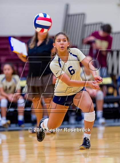 Thumbnail 3 in O'Connor vs. Reagan photogallery.