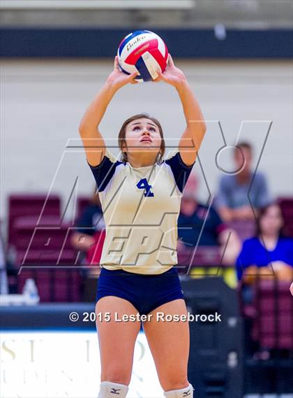 Thumbnail 1 in O'Connor vs. Reagan photogallery.