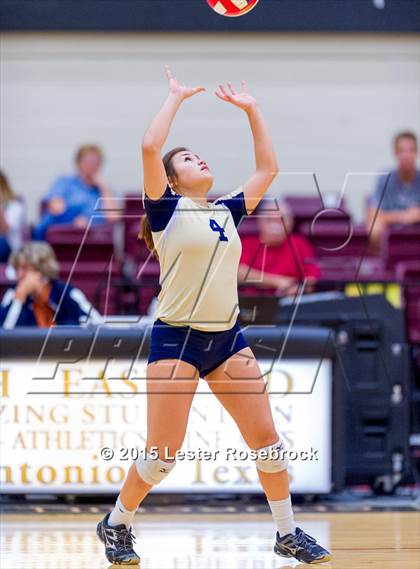 Thumbnail 1 in O'Connor vs. Reagan photogallery.