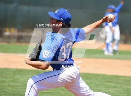 Thumbnail 3 in Rancho Bernardo vs. Torrey Pines (68th Annual San Diego Lions Tournament) photogallery.