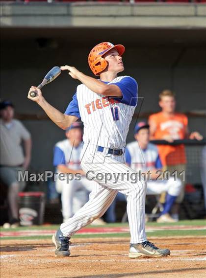 Thumbnail 1 in Randleman vs. East Rutherford (NCHSAA 2A Final - Game 3) photogallery.