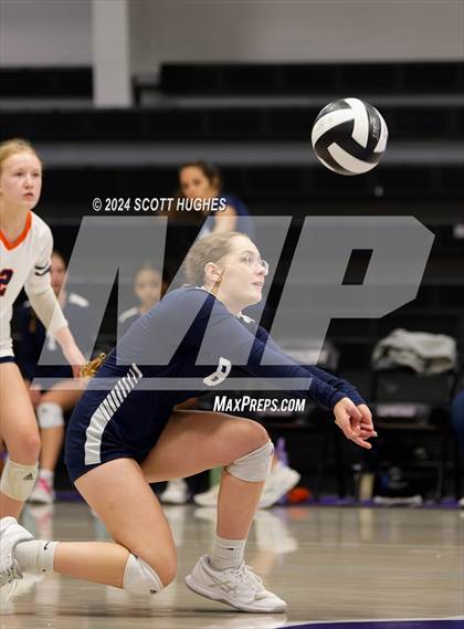 Thumbnail 1 in Valor College Prep @ Lipscomb Academy photogallery.