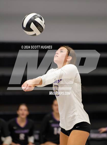 Thumbnail 2 in Valor College Prep @ Lipscomb Academy photogallery.