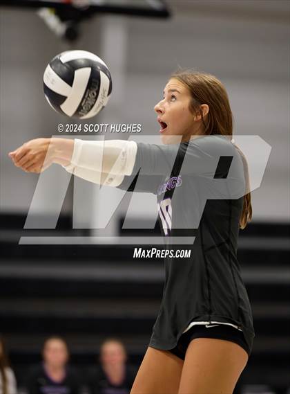 Thumbnail 2 in Valor College Prep @ Lipscomb Academy photogallery.